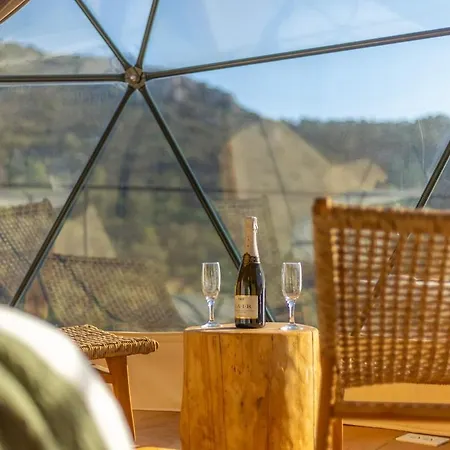 Luxussátor Dawn To Dusk Sea And Mountain View *